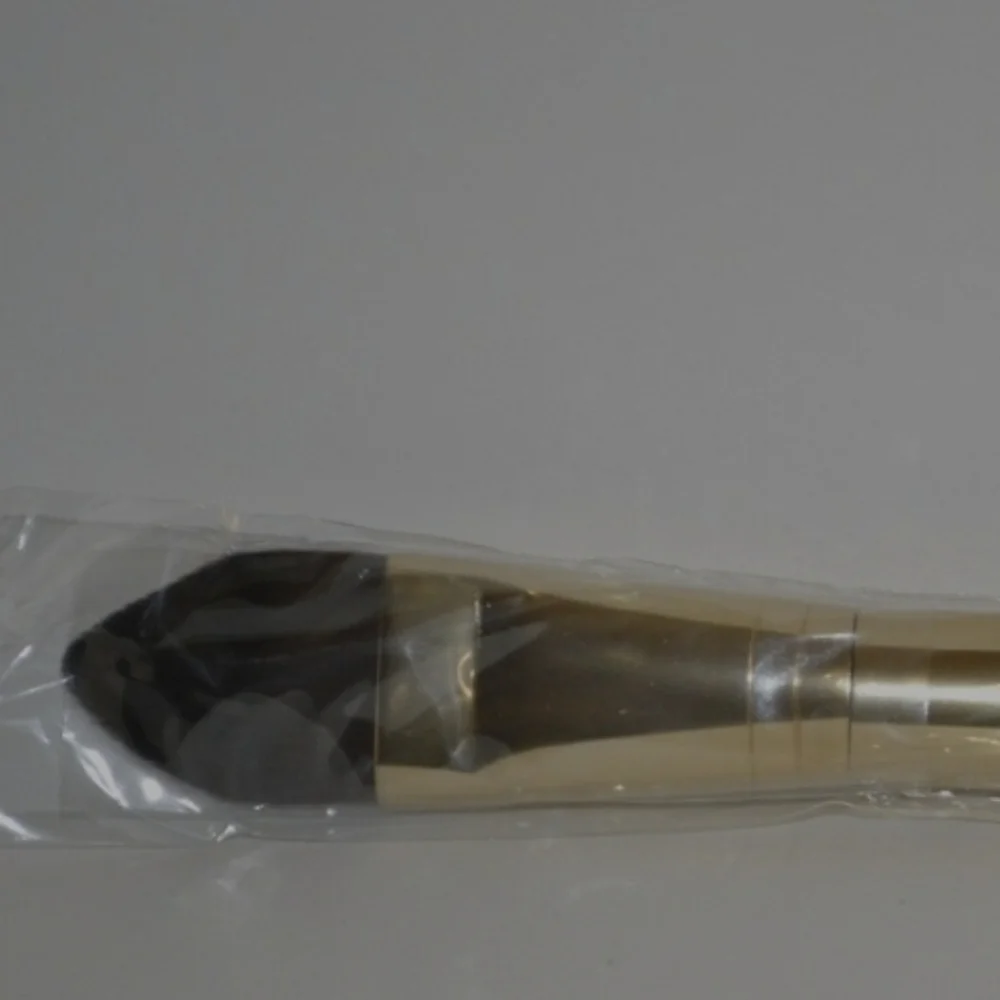 ❇️🧚‍♀️Bareminerals RARE Lim Ed. Gold Complexion Perfection Brush NWT